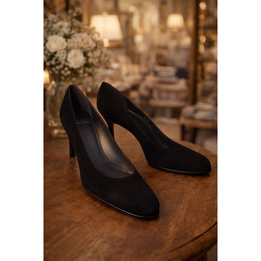 Stuart Weitzman Black Suede Almond Toe 8.5M Style 3W61471 Heels Professional